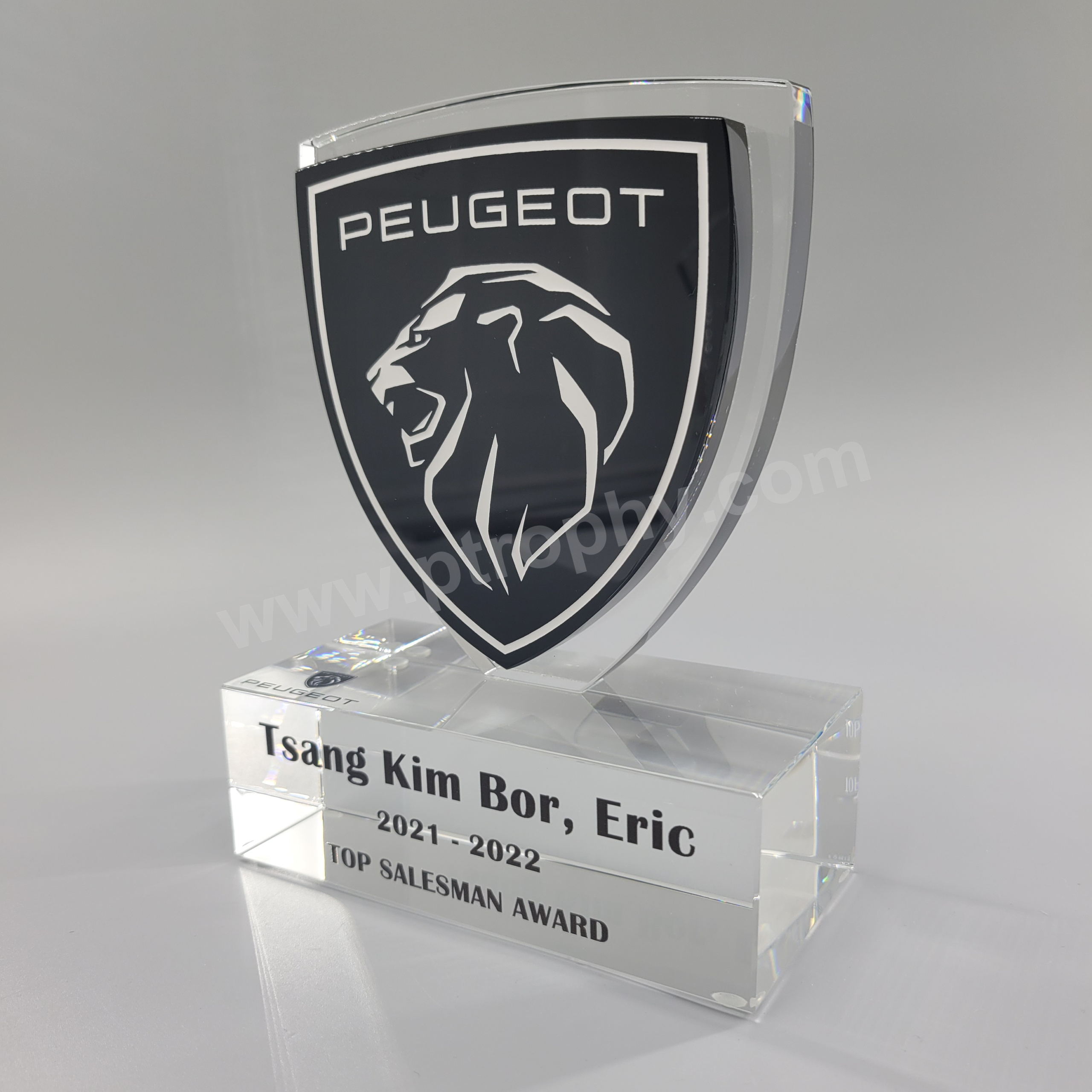 AE001 Crystal Award