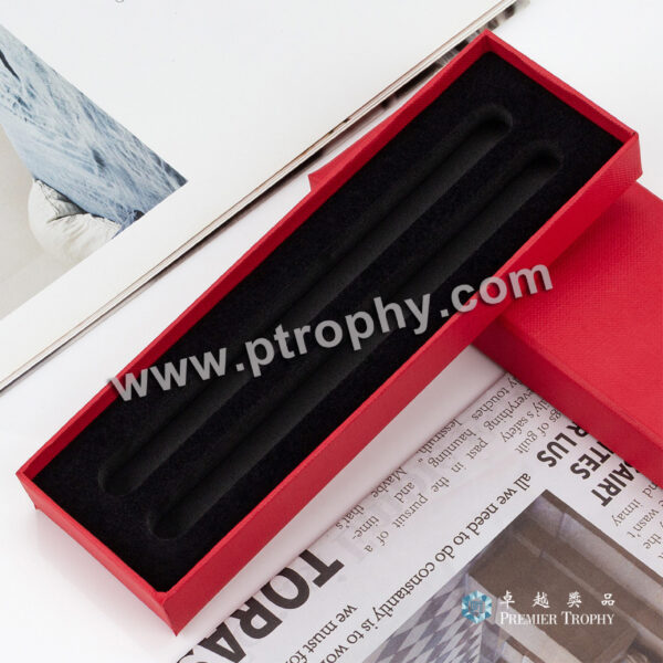 BP104 天地蓋紅面黑底盒，辦公文具-筆訂造