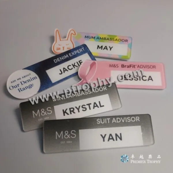 QB706 塑膠人名牌，人名牌訂造
