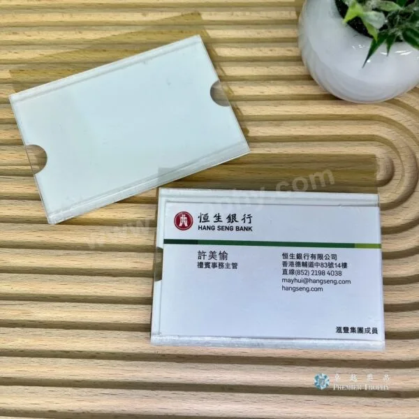 QB709 透明亞加力人名牌，人名牌訂造